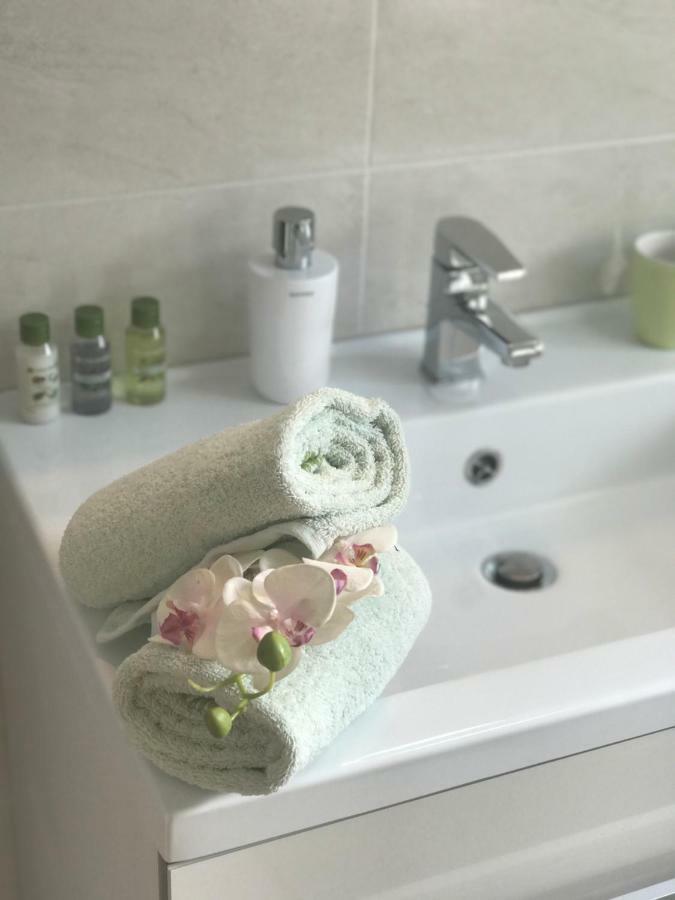 Apartmani Fortuna ลุมบาร์ดา ภายนอก รูปภาพ